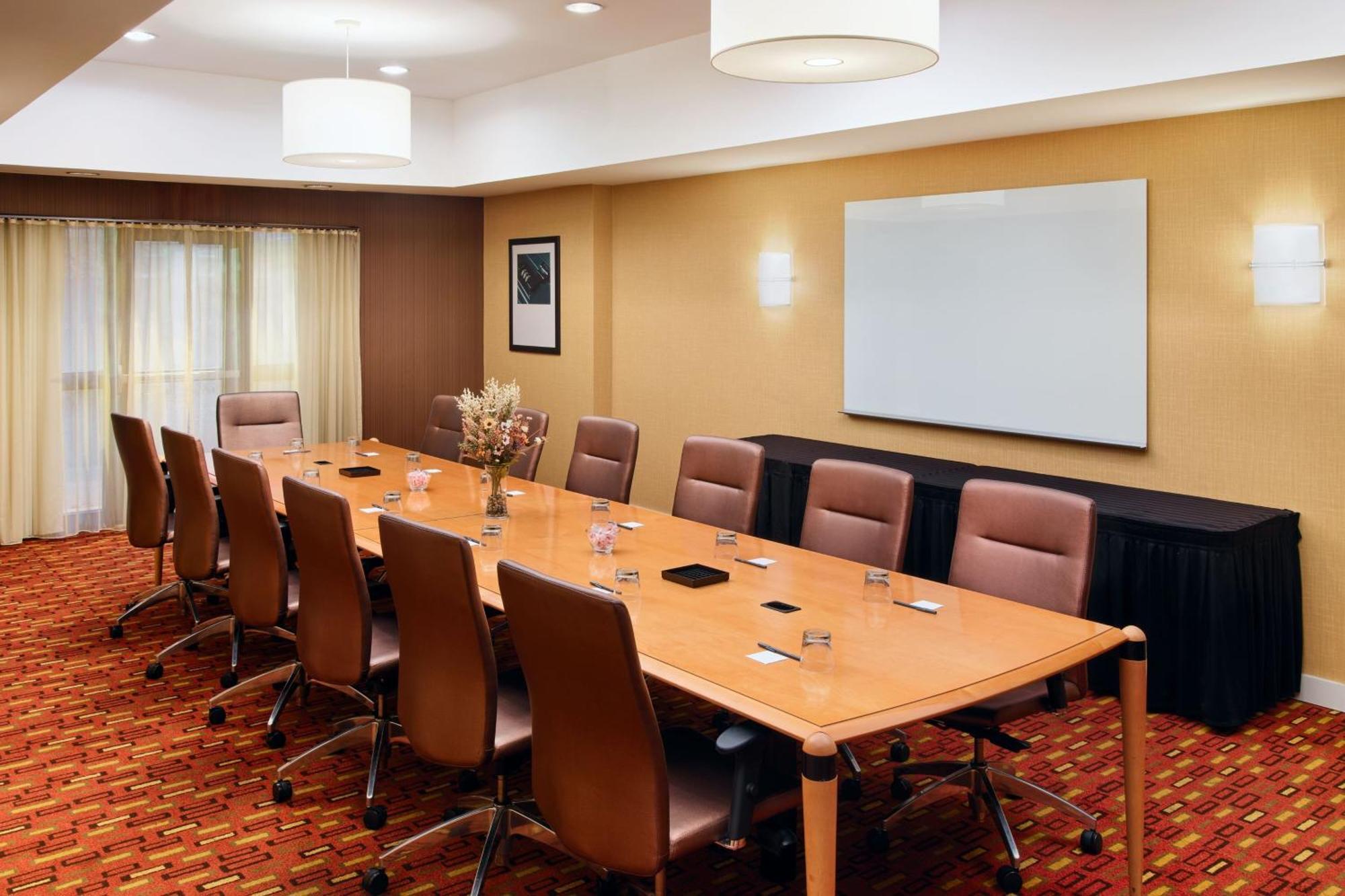 Courtyard By Marriott Akron Stow Exterior foto